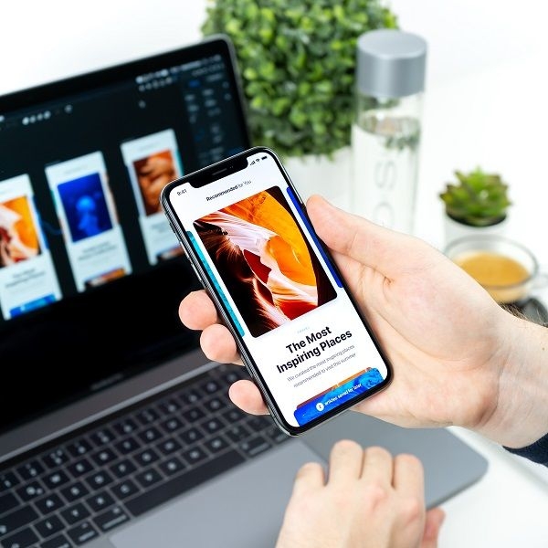 اپلیکیشن موبایل